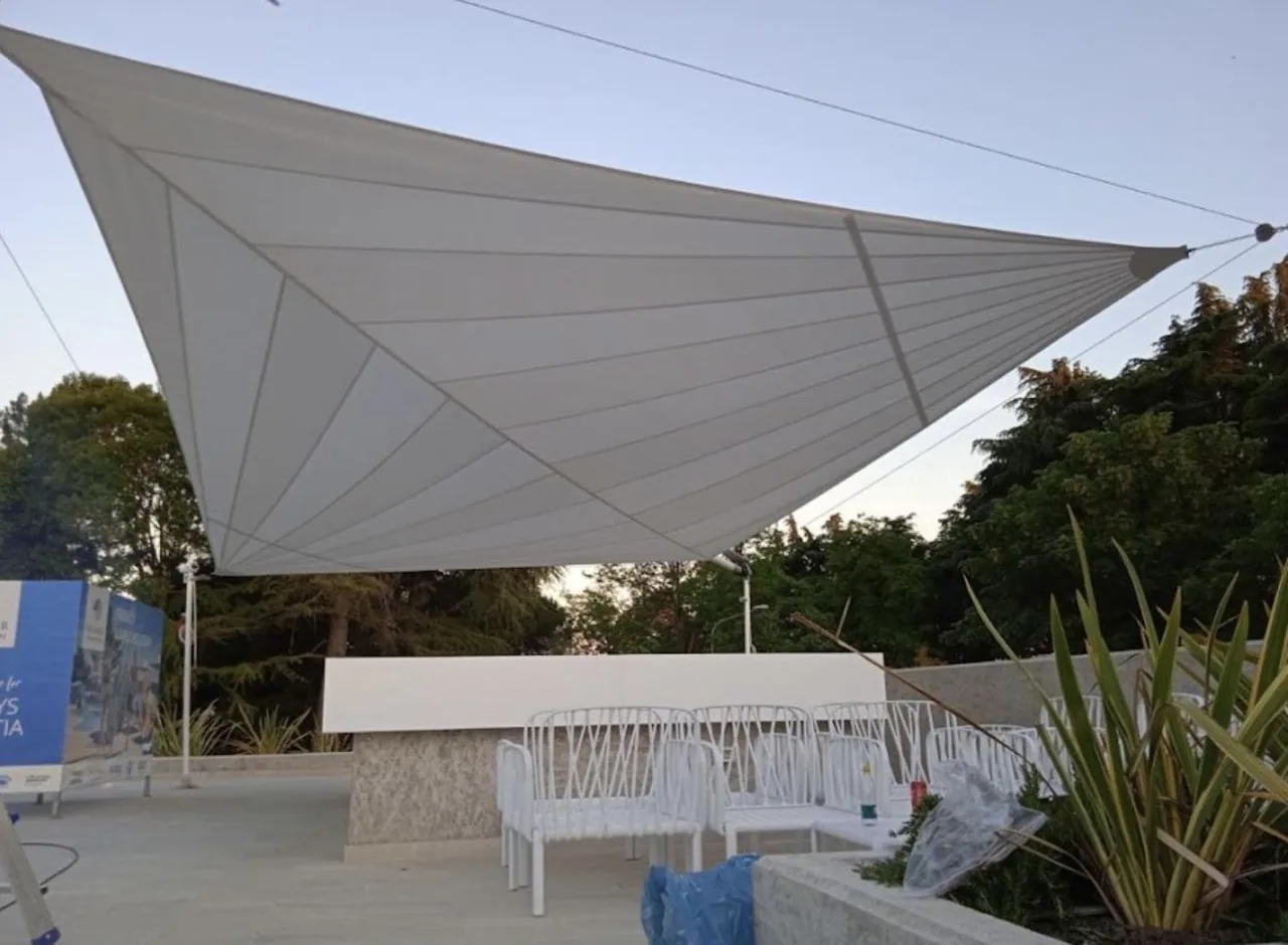 HTC-II retractable sail — Hotel Parentino — Poreč